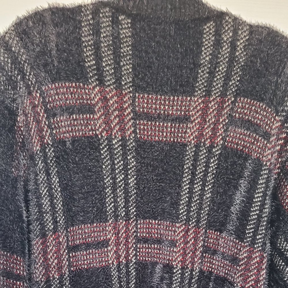 XL Cardigan - Picture 3 of 5